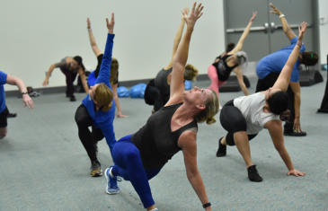 Programação de fitness 19Cv Treino matinal Coluna de ioga