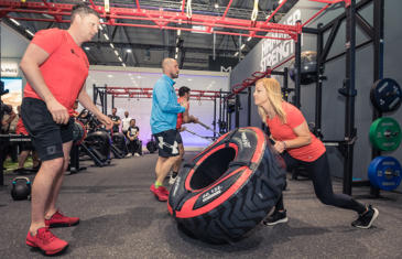 Personal Training Life Fitness Trainer Coluna de pneus